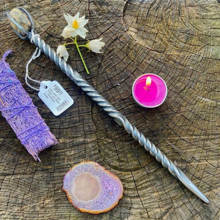 Luna Ignis Iron wand with Crazy Lace Agate - Triple twists