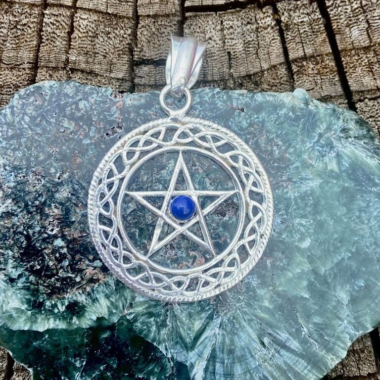 Luna Ignis Sterling Silver Celtic Pentacle Pendant With Lapis Lazuli