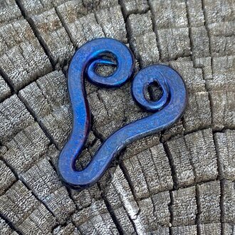 Luna Ignis Luna Ignis Colorized Iron Celtic Heart Amulet Pendant Luna Ignis Luna Ignis Colorized Iron Celtic Heart Amulet Pendant