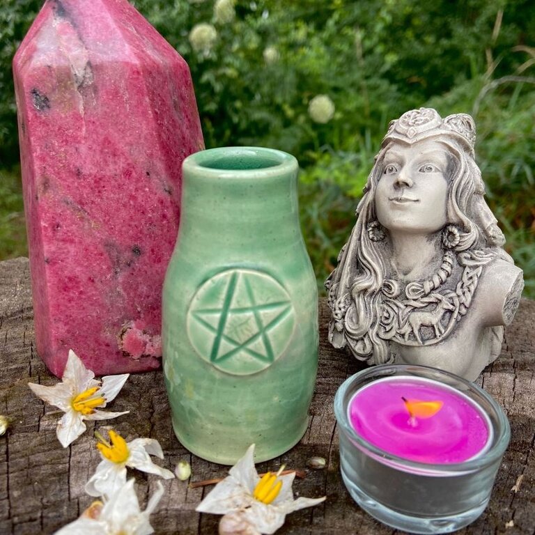 Luna Ignis Luna Ignis Ceramic  Large Witch Bottle Green For Earth