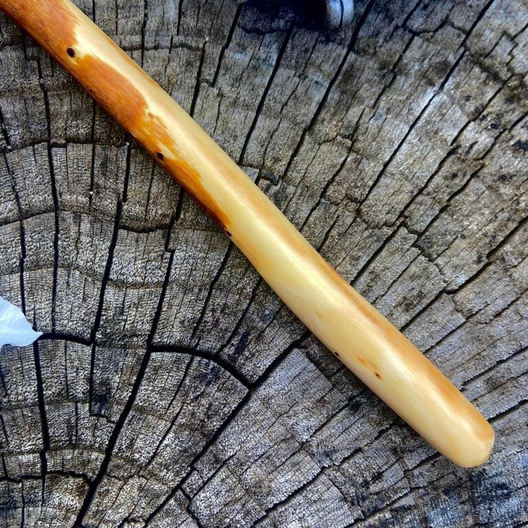 Luna Ignis Luna Ignis English Graveyard Yew Wand Necromancer