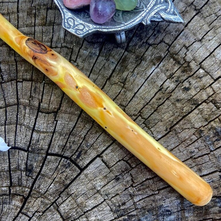 Luna Ignis Luna Ignis English Graveyard Yew Wand Serpente