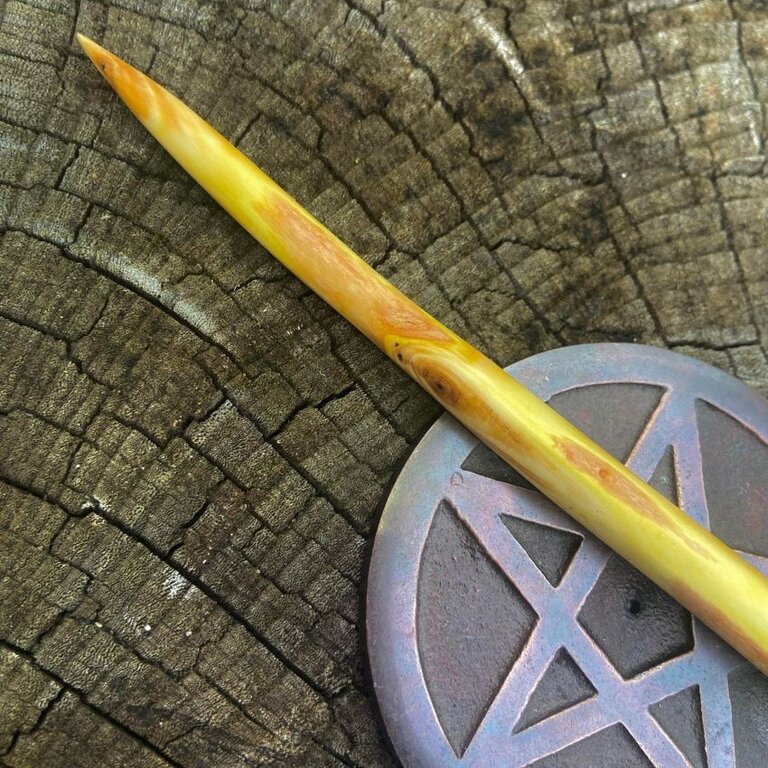 Luna Ignis Luna Ignis English Graveyard Yew Wand Serpente