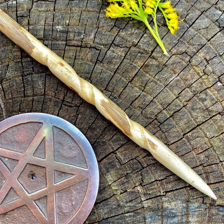 Luna Ignis Luna Ignis English Hazel Wand Dagda
