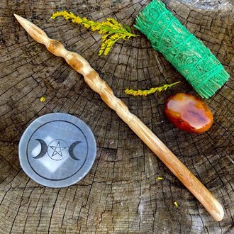 Luna Ignis Luna Ignis Oak wand Belenos