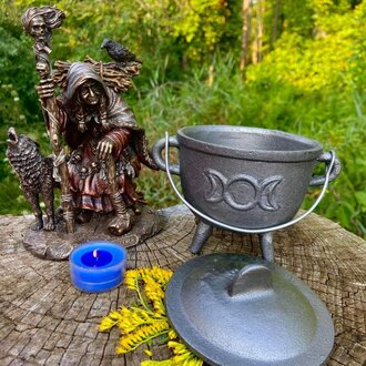 Luna Ignis Medium Cauldron (4.5") Triple Moon