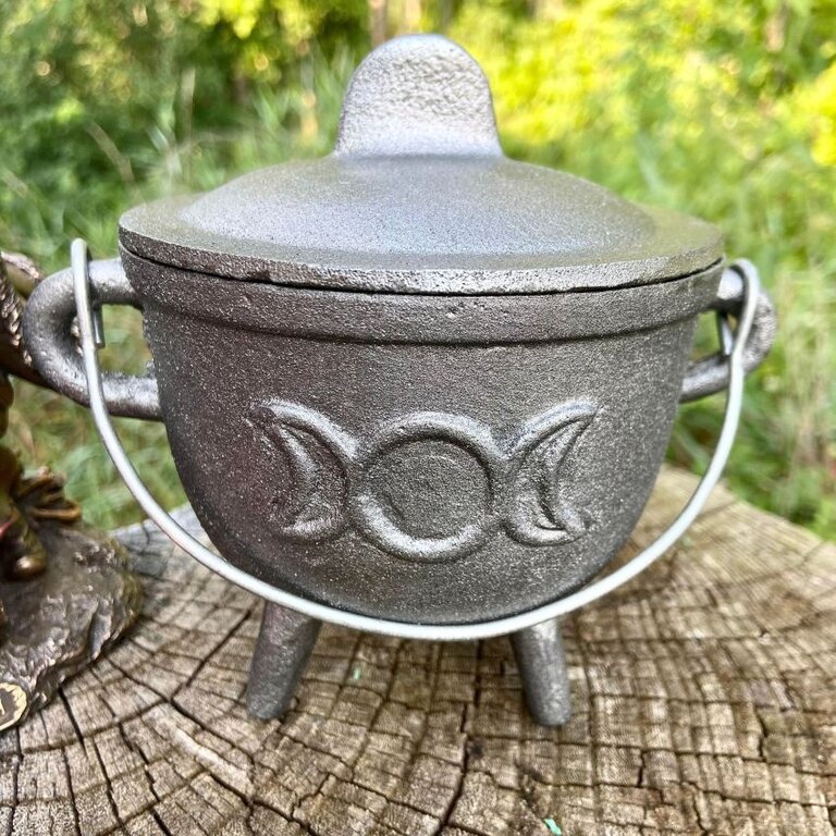 Luna Ignis Medium Cauldron (4.5") Triple Moon