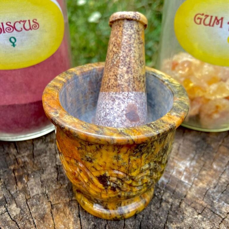 Luna Ignis Natural Soap Stone Celtic Knot Carved Mortar & Pestle