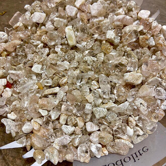 Luna Ignis Lodolite Quartz Chips 1oz (Crystal Chip Bar) Luna Ignis Lodolite Quartz Chips 1oz (Crystal Chip Bar)