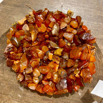 Luna Ignis Carnelian Chips 1oz (Crystal Chip Bar) Luna Ignis Carnelian Chips 1oz (Crystal Chip Bar)
