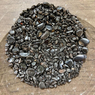 Luna Ignis Hematite Chips 1oz (Crystal Chip Bar)