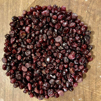 Luna Ignis Garnet Chips 1oz (Crystal Chip Bar) Luna Ignis Garnet Chips 1oz (Crystal Chip Bar)