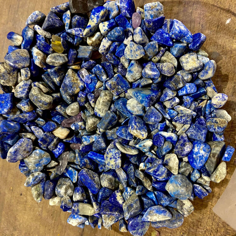 Luna Ignis Lapis Lazuli Chips 1oz (Crystal Chip Bar)