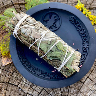Luna Ignis Medium Smudge White Sage And Peppermint 4 Inches Luna Ignis Medium Smudge White Sage And Peppermint 4 Inches