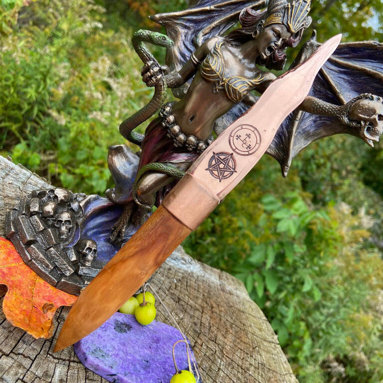 Luna Ignis Copper and Apple Lilith Athame pentacle Cunning Craft