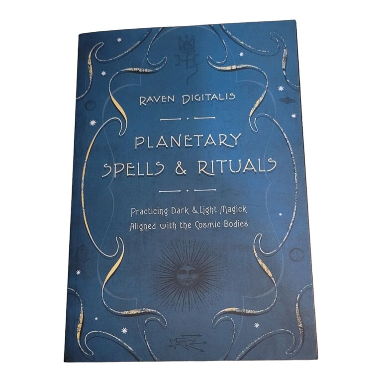 Llewellyn Publications PLANETARY SPELLS AND RITUALS: Practicing Dark & Light Magick Aligned With The Cosmic Bodies