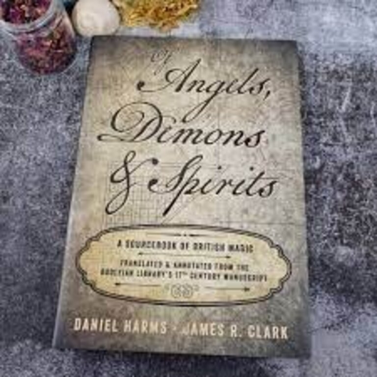 Llewellyn Publications Of Angels, Demons & Spirits: A Sourcebook of British Magic