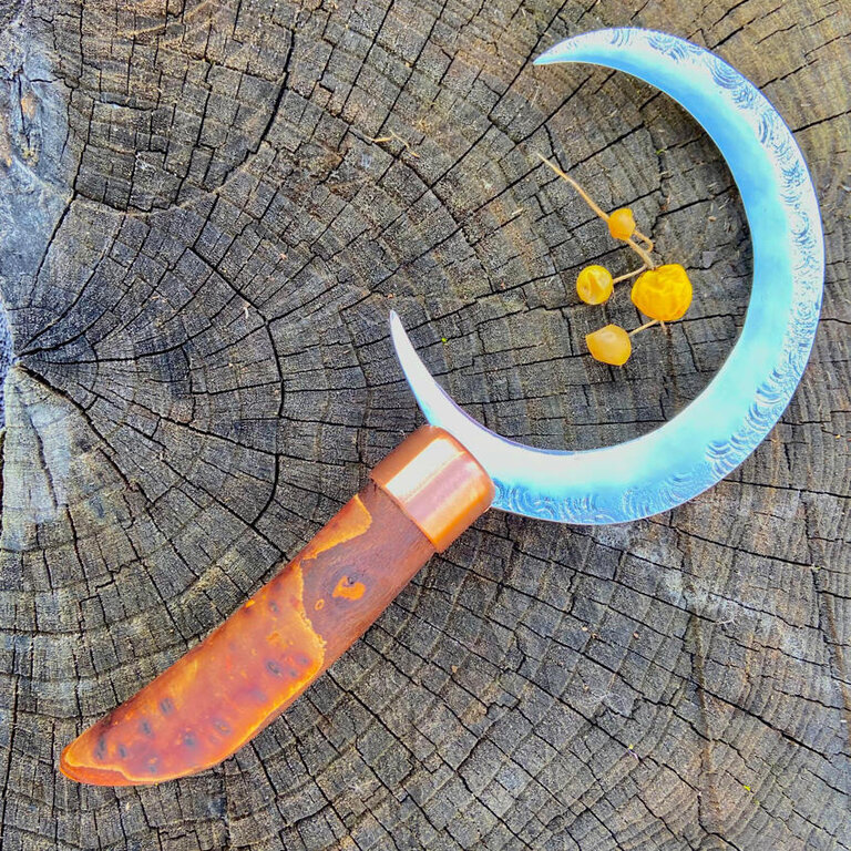 Luna Ignis Crescent Moon Boline With Peach Handle