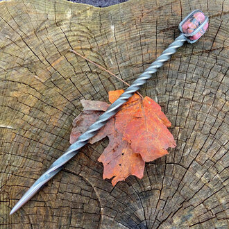 Luna Ignis Iron wand with Rhondonite - Single twist Luna Ignis Iron wand with Rhondonite - Single twist