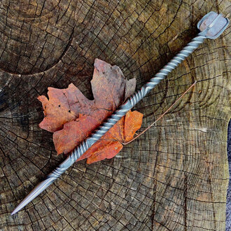Luna Ignis Iron wand with Fluorite - quintupled twisted Luna Ignis Iron wand with Fluorite - quintupled twisted