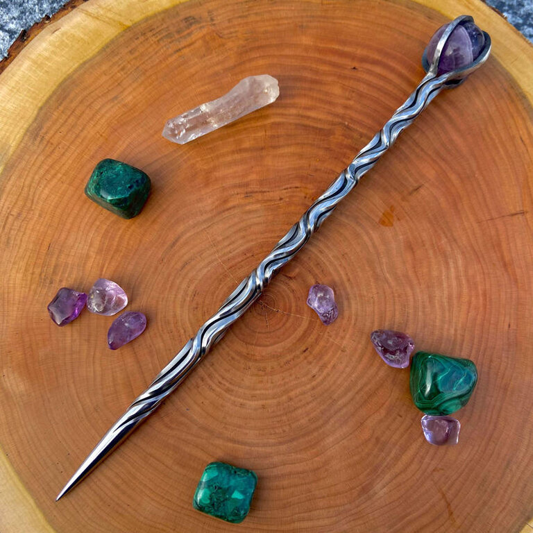 Luna Ignis Iron Wand with Amethyst sphere - Vine Twist single groove tight to lazy twists