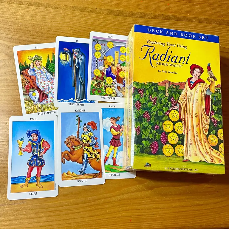 U.S. Games Exploring Tarot Using Radiant Rider-Waite (Deck and Book Set) BOX SET