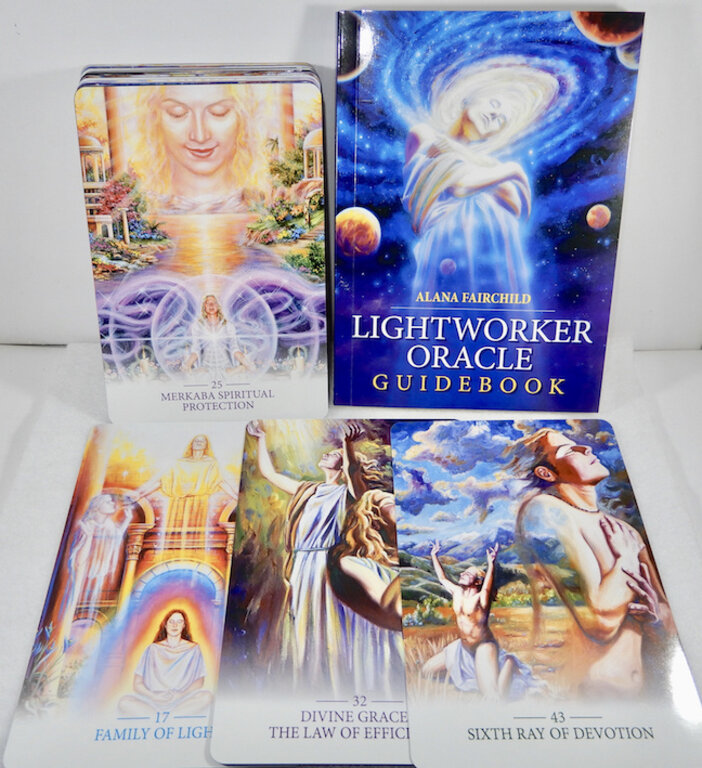 Llewellyn Publications Lightworker Oracle