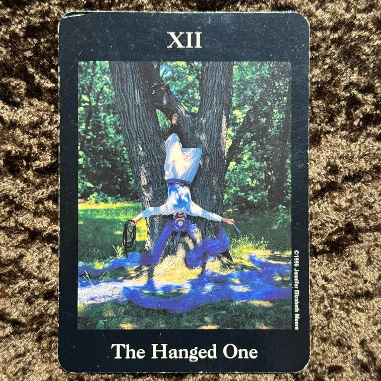 Luna Ignis The Healing Tarot: An Oracle for Empaths