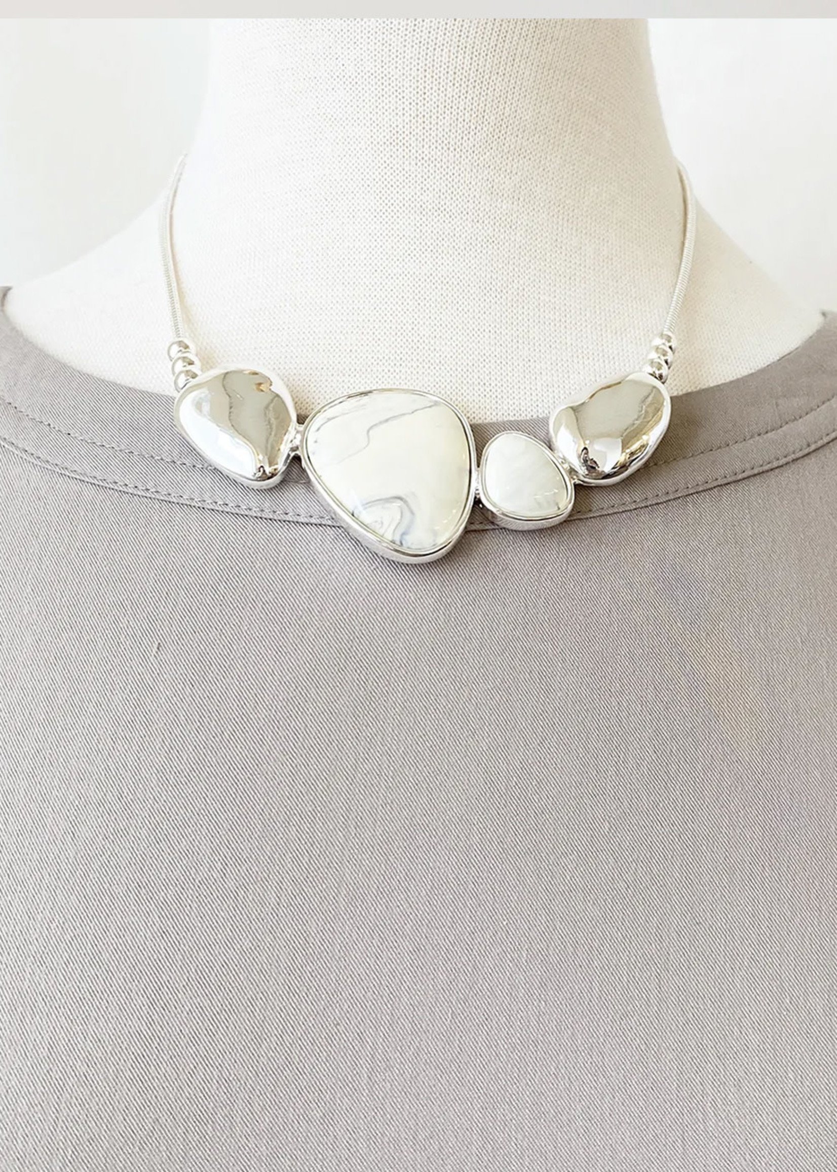 White & Silver Statement Necklace with Metal & Resin on Snake Chain