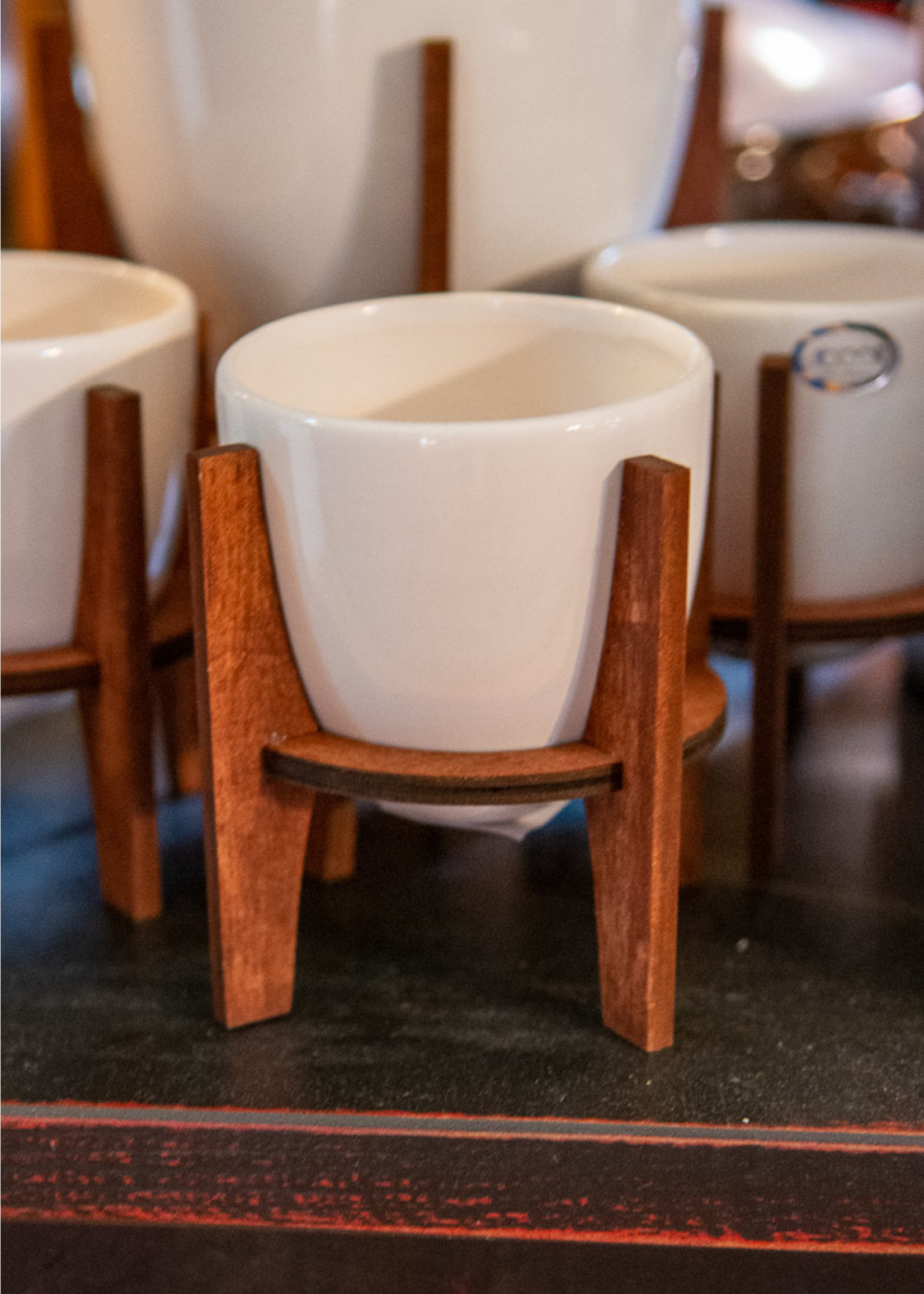 Small Pot with Wooden Stand