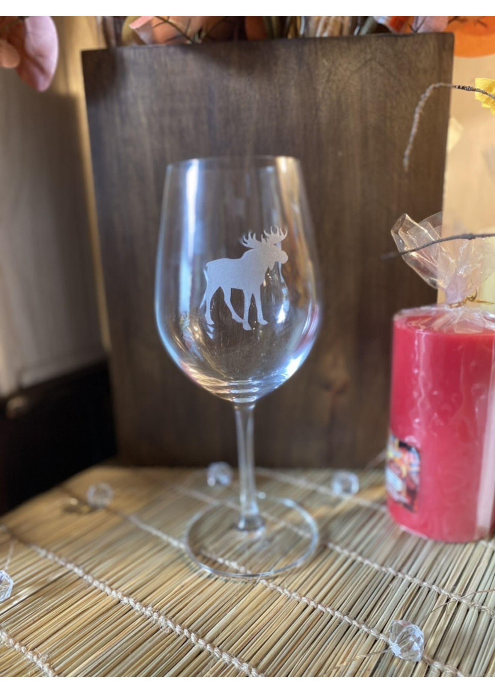 Etched Crystal Stemmed Wine Glass