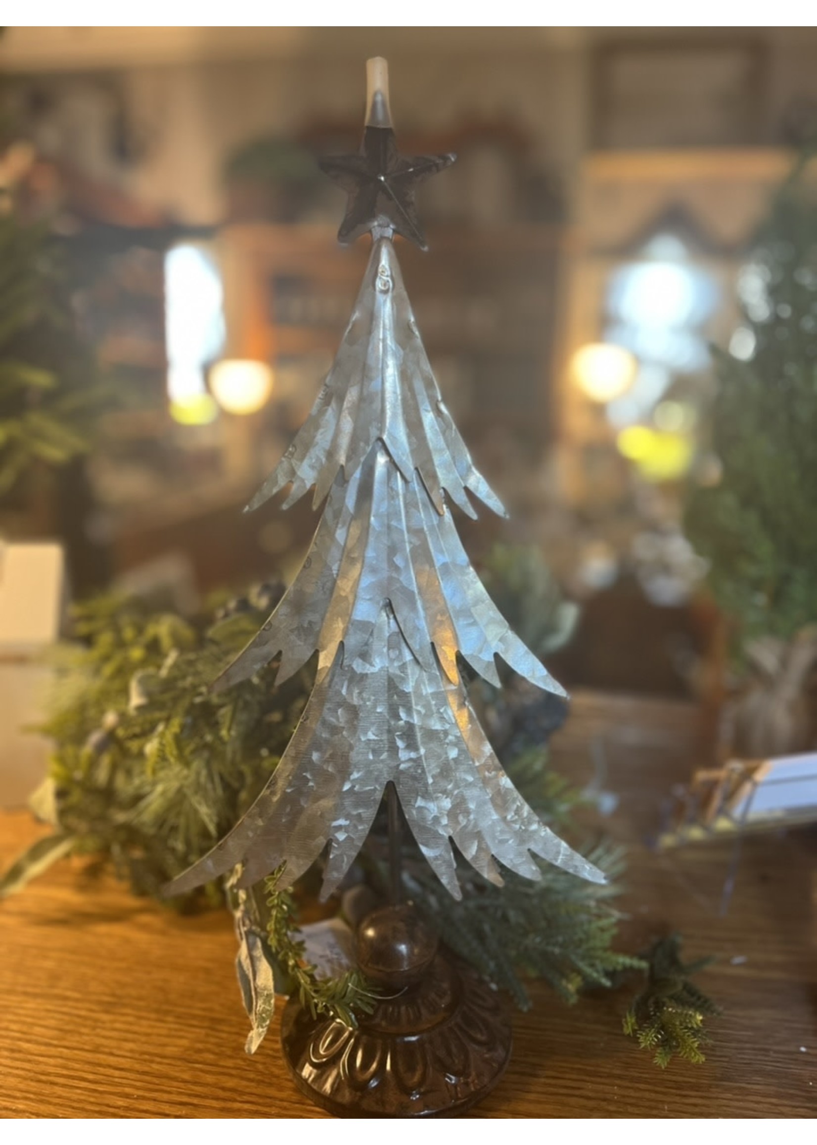 16” Metal Tree