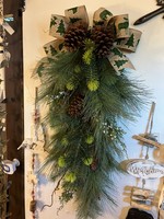 Christmas Teardrop Swag/Wreath 28”