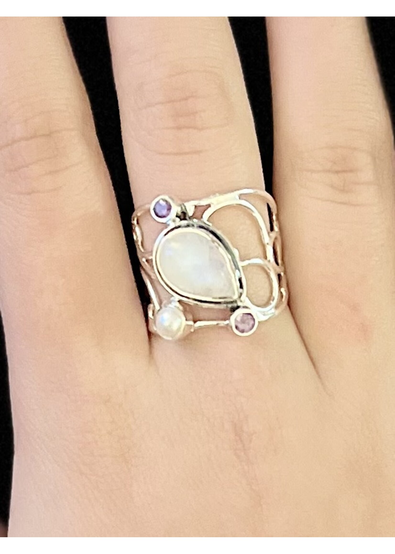 Monica Mehta Designer Ring - Sterling Silver w Pear Moonstone & Pearl SZ9