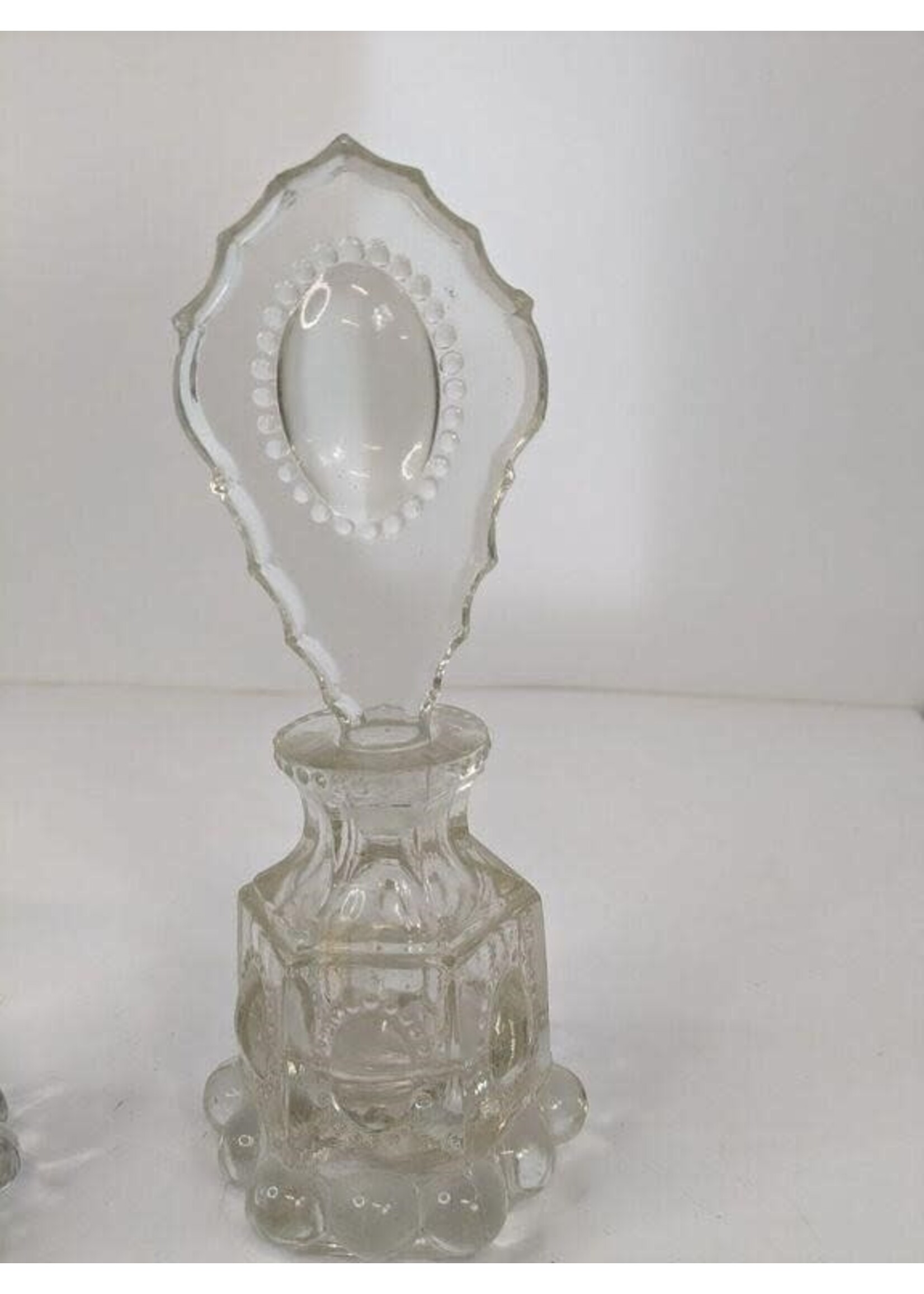 Vintage thumb nail design perfume bottle