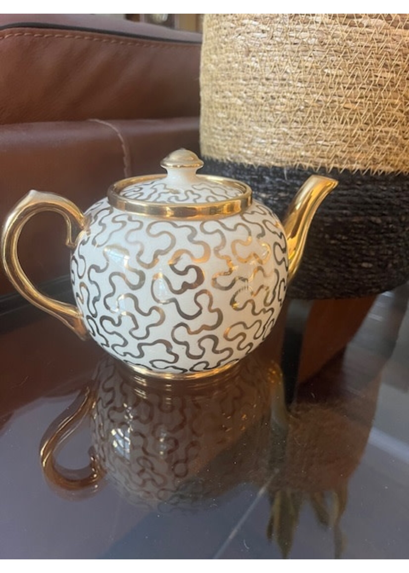 Vintage Teapot - 4 cup. Hand painted. White w Gold
