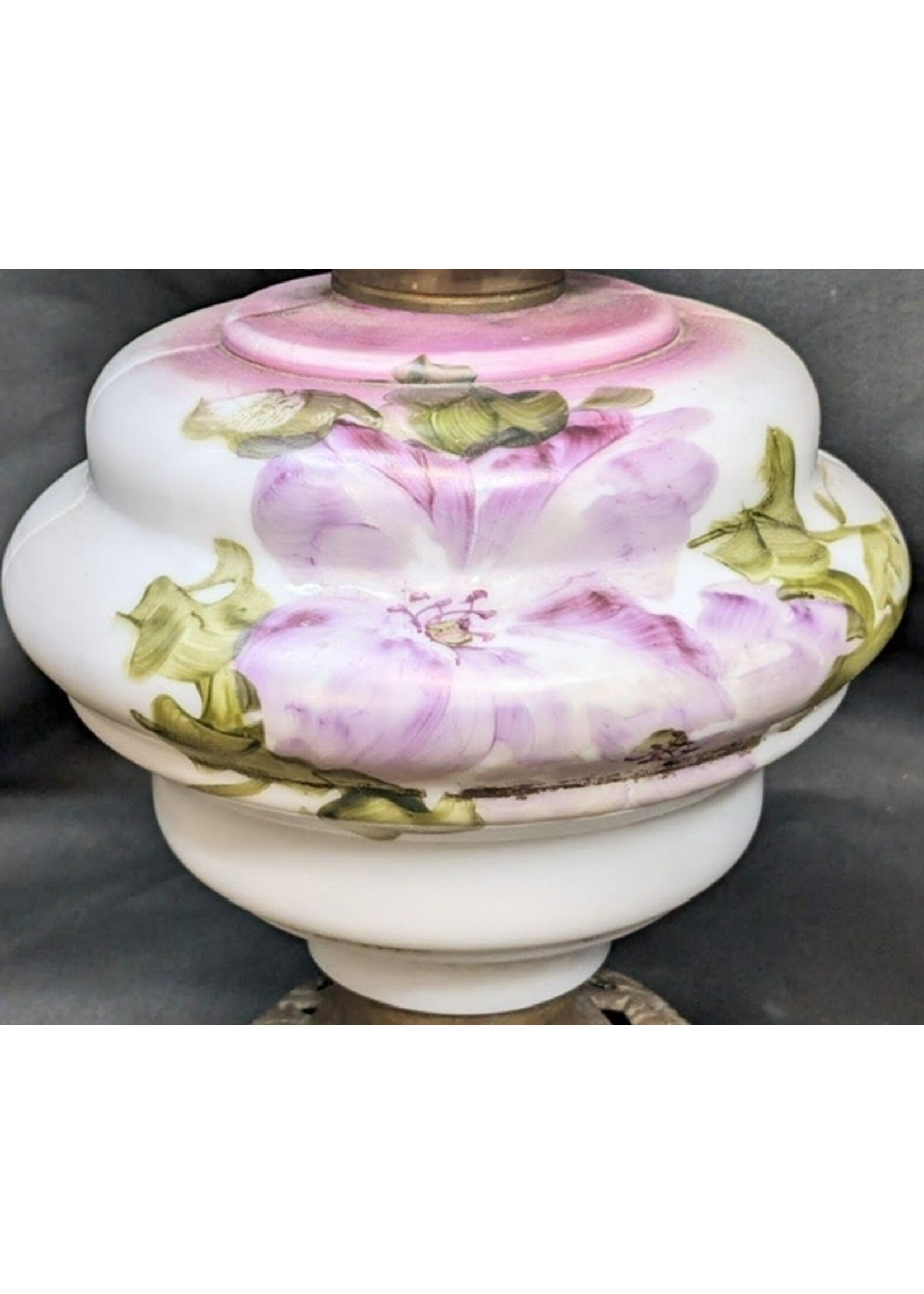 White-Flame Purple Floral Oil Lamp