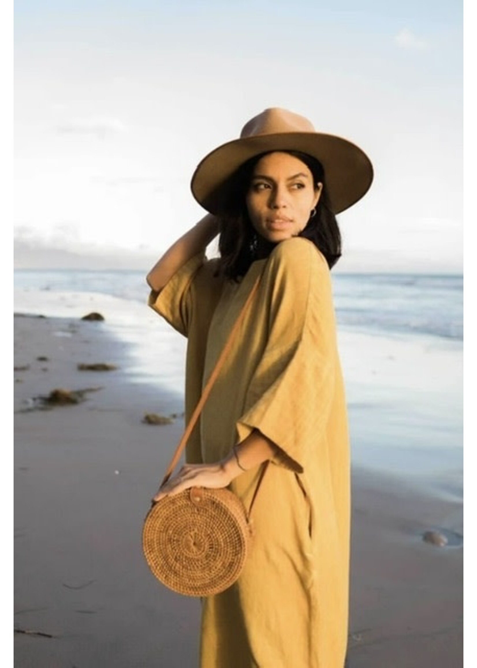 Handmade Bali Bag - 8" Circle - Caramel