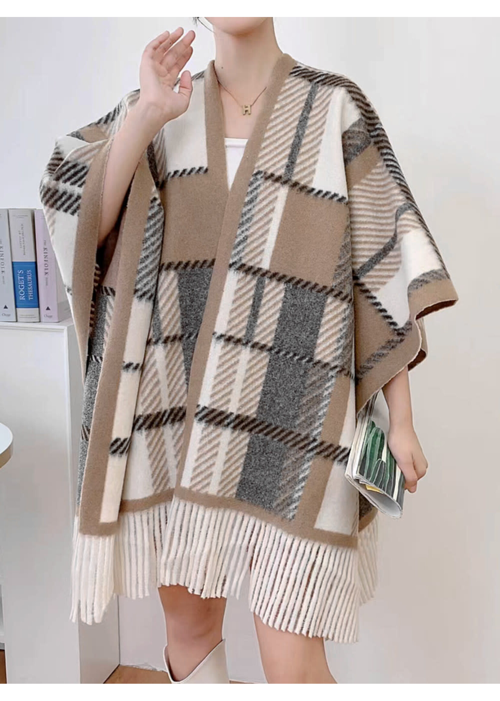 One Size Poncho Cape w/Fringes - Beige Plaid