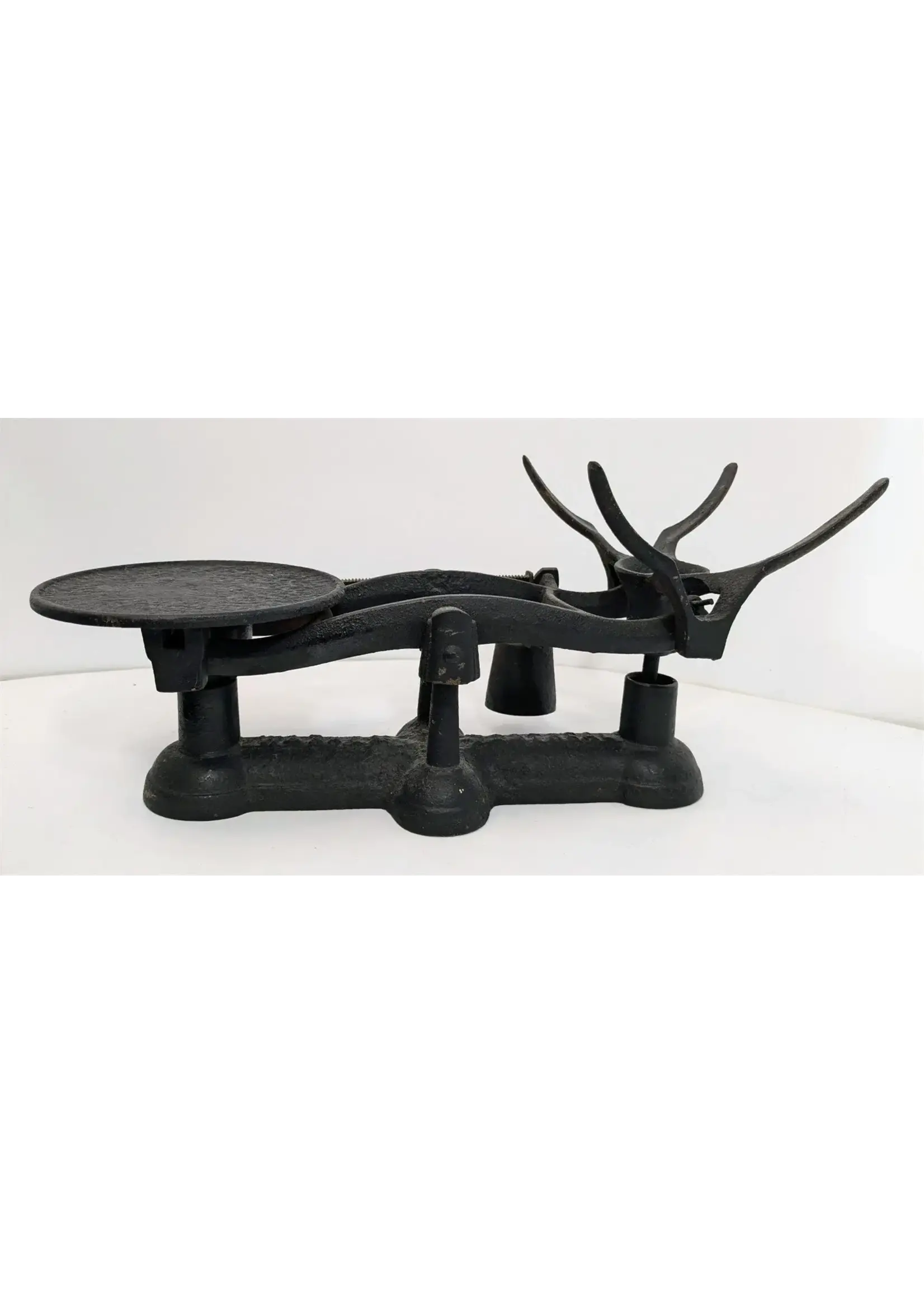 Cast Iron Montreal Store Scale With Weights