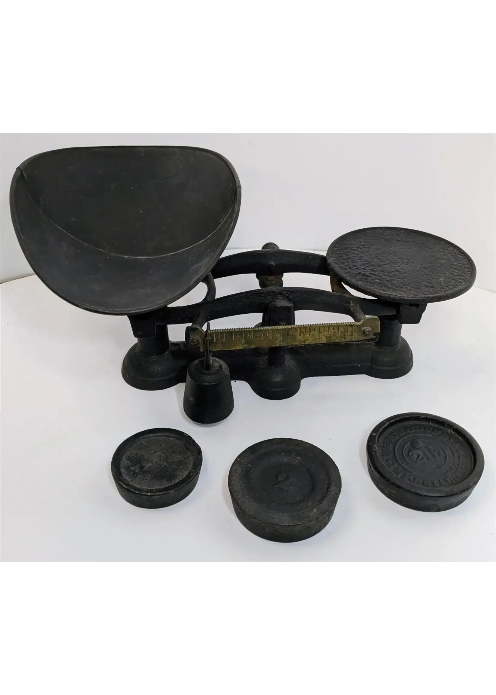 Cast Iron Montreal Store Scale With Weights