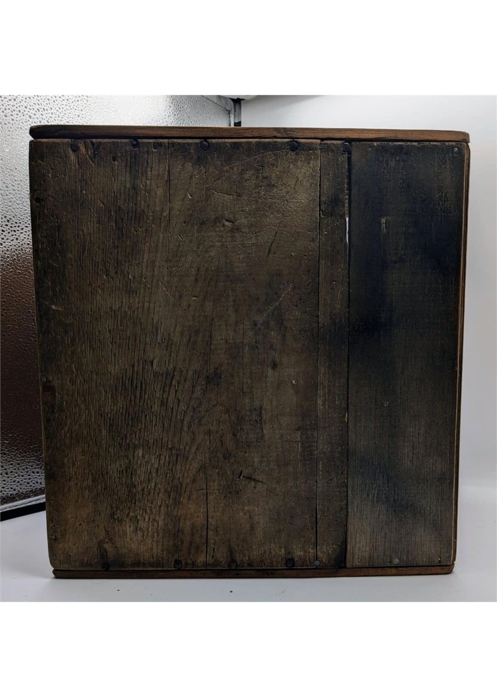 Boss C1910 Wood Egg Crate Box