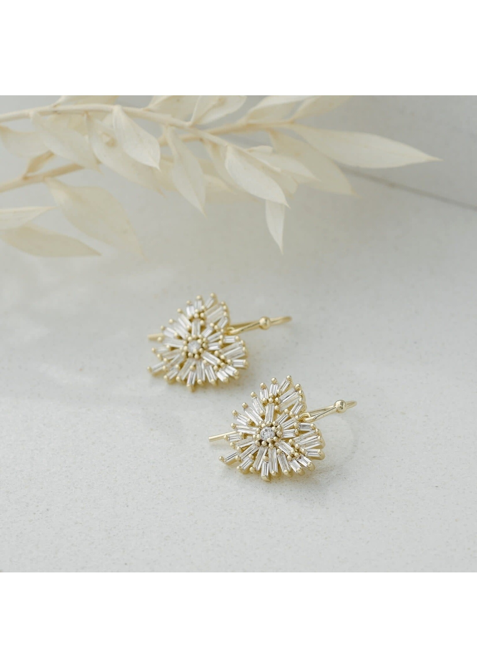 Glee Elaborate Heart Earrings-gold