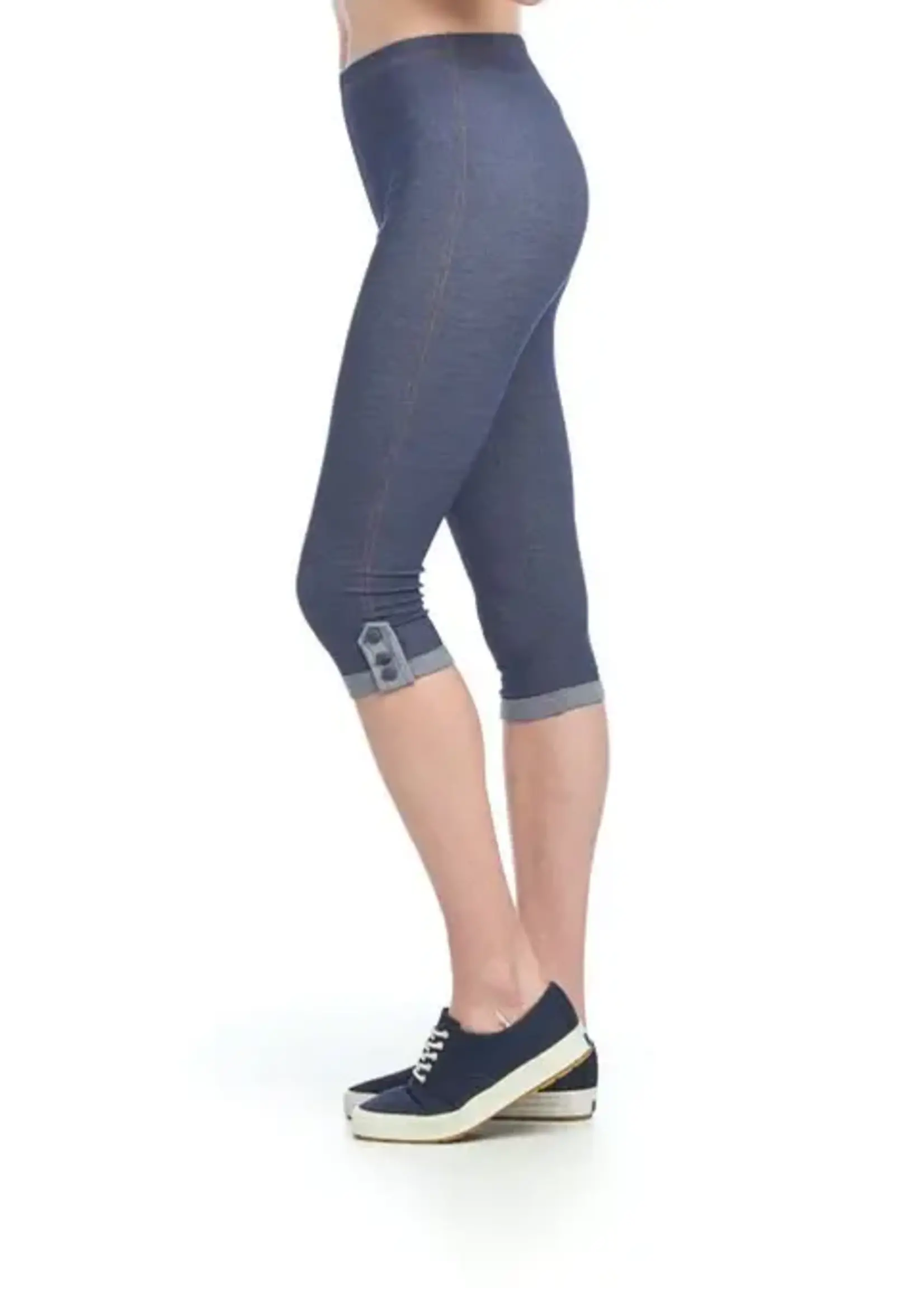 Button Short Denim Look Capri