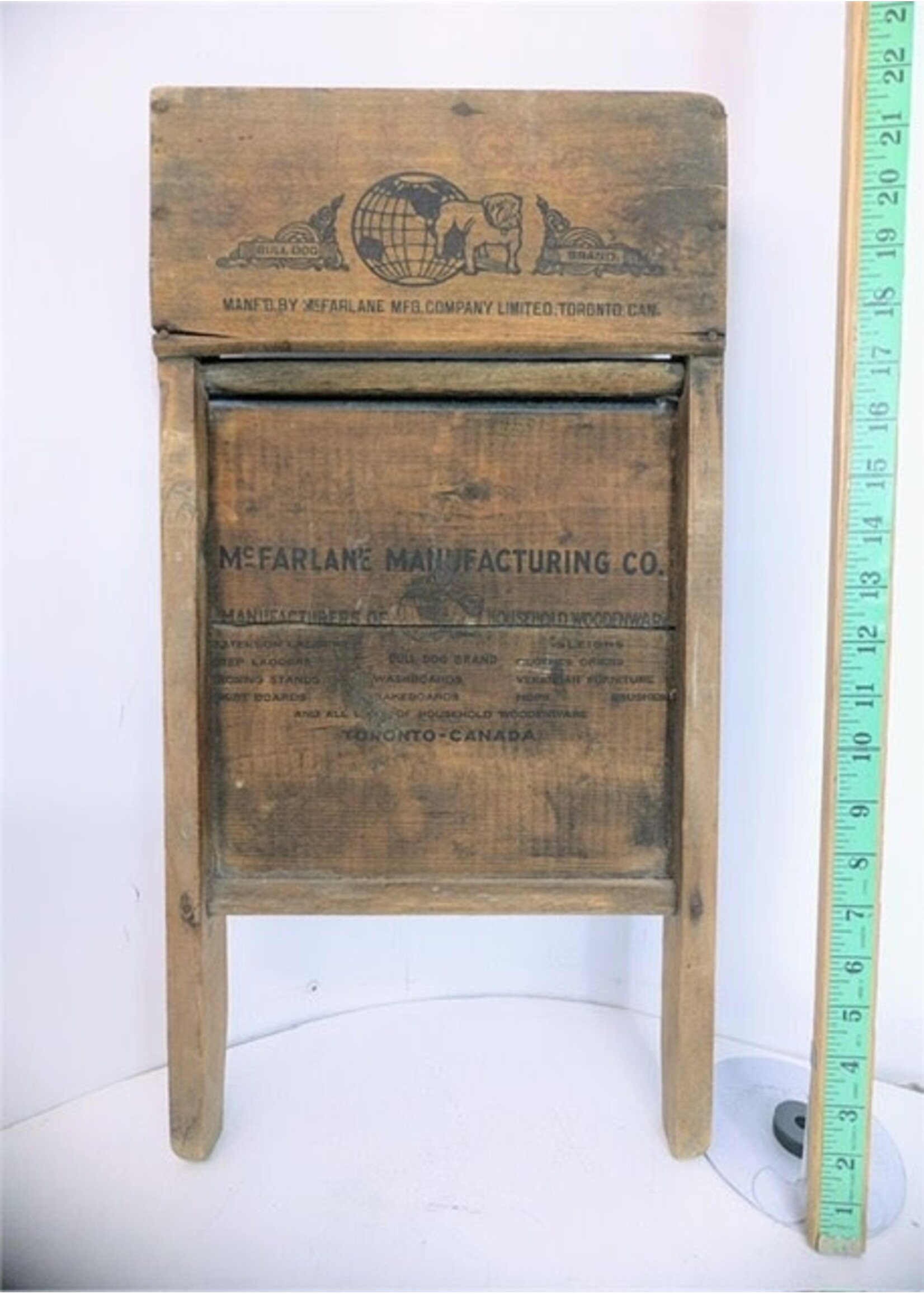 Wood Bulldog Washboard by McFarlane Mfg Co