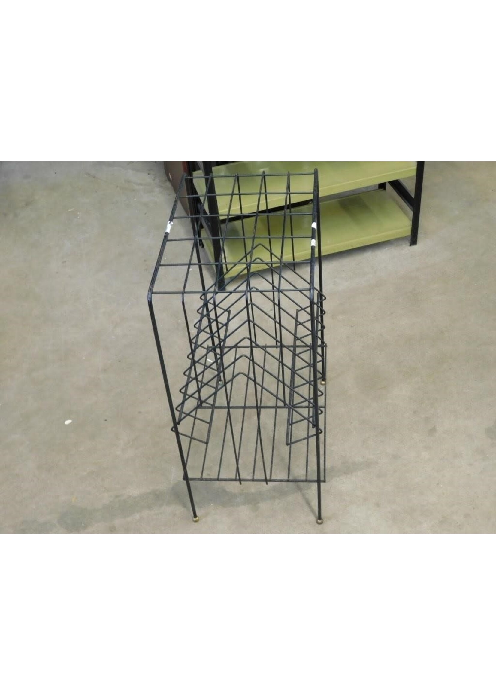 RETRO WIRE RECORD STORAGE SHELF 18 X 12 X 27"H