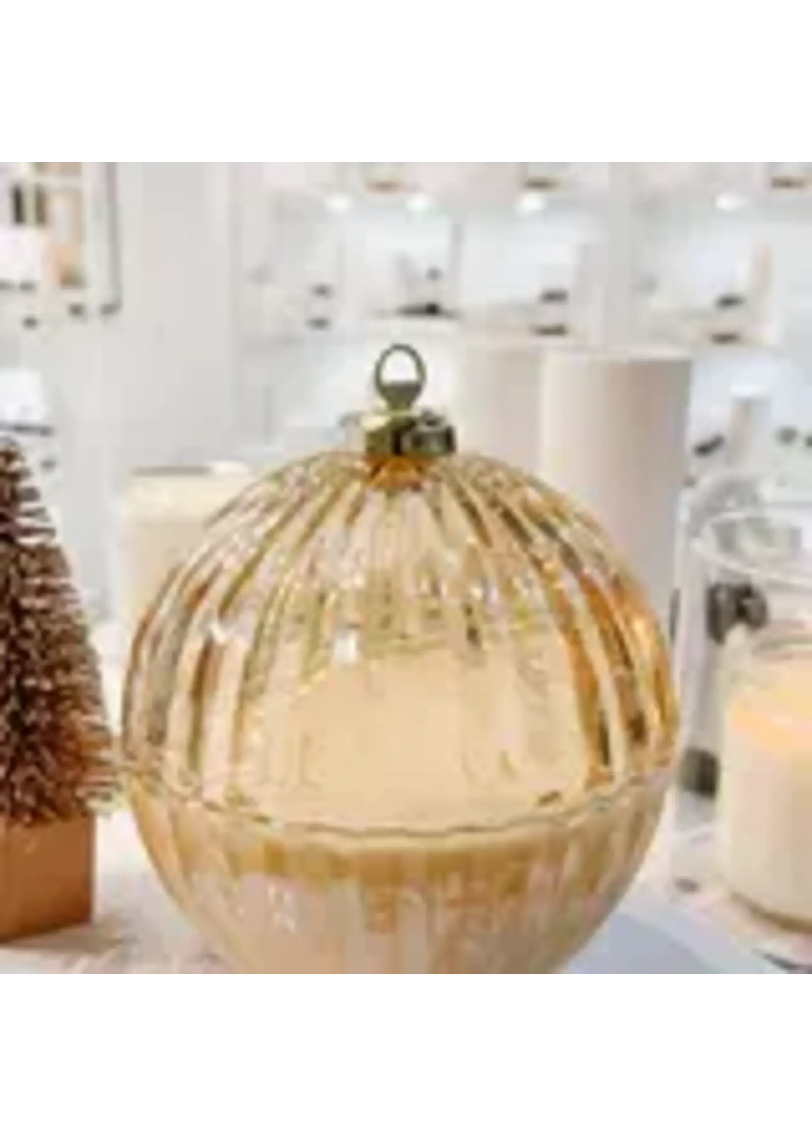 Wild Flicker Holiday Ornament Candle