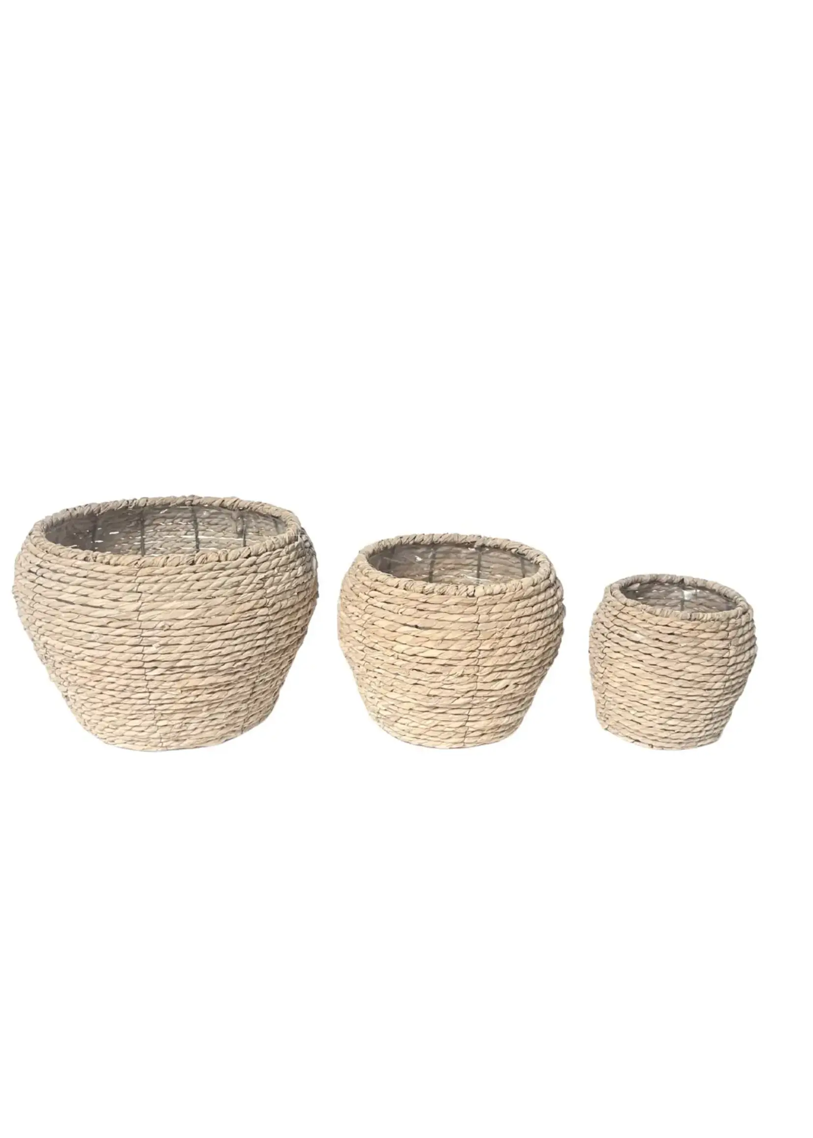 HAND WOVEN TAPERED BASKET 6.7” x 7.9”