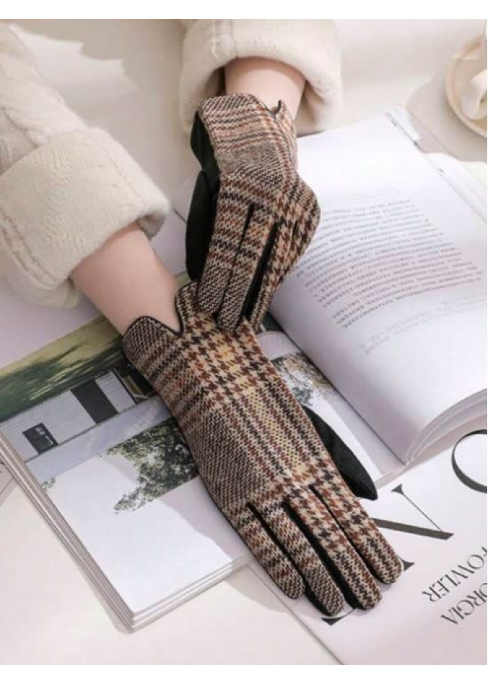 Plaid Touch Screen Glove - Beige Plaid