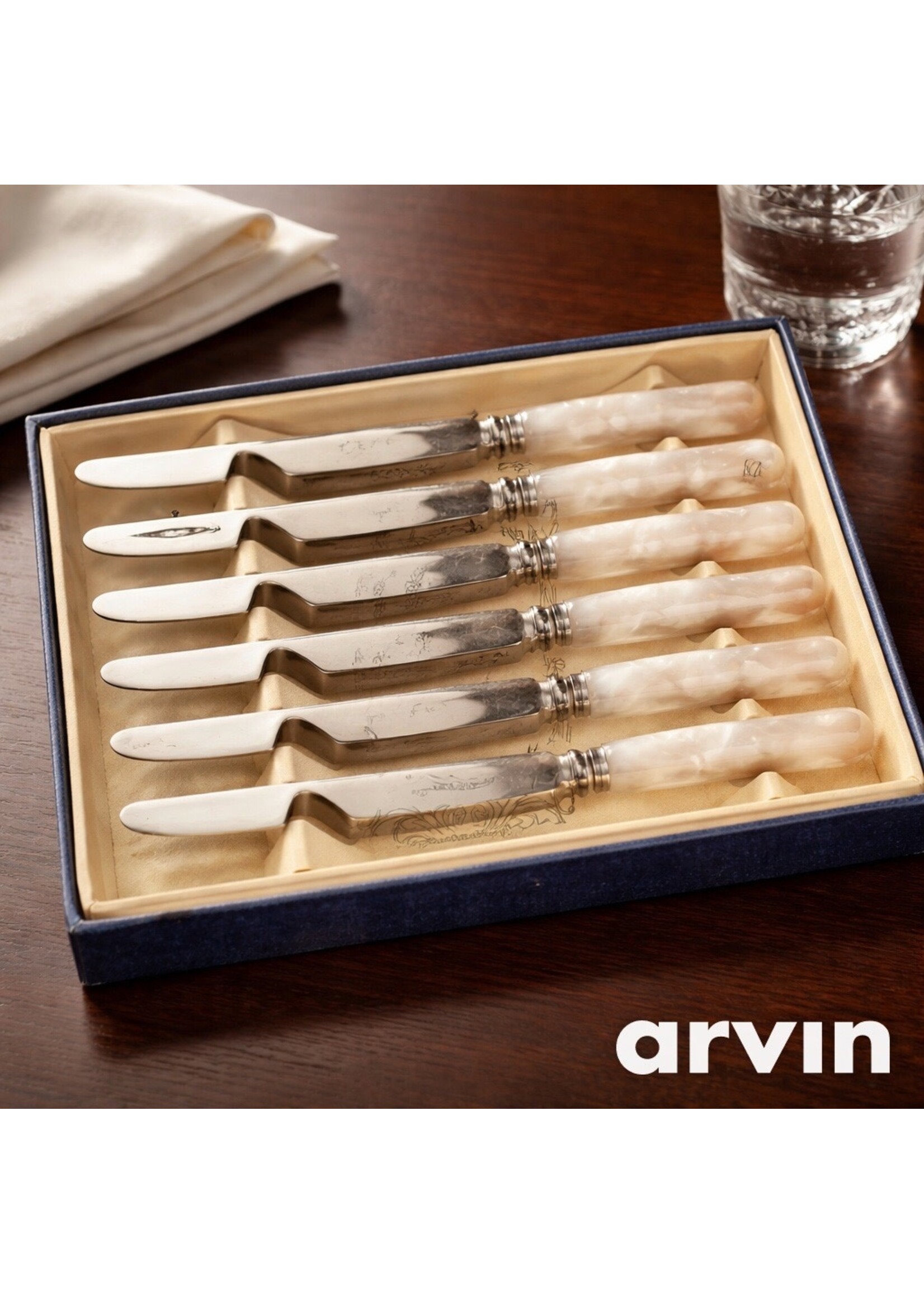 SET 6 SHEFFIELD STEEL KNIVES